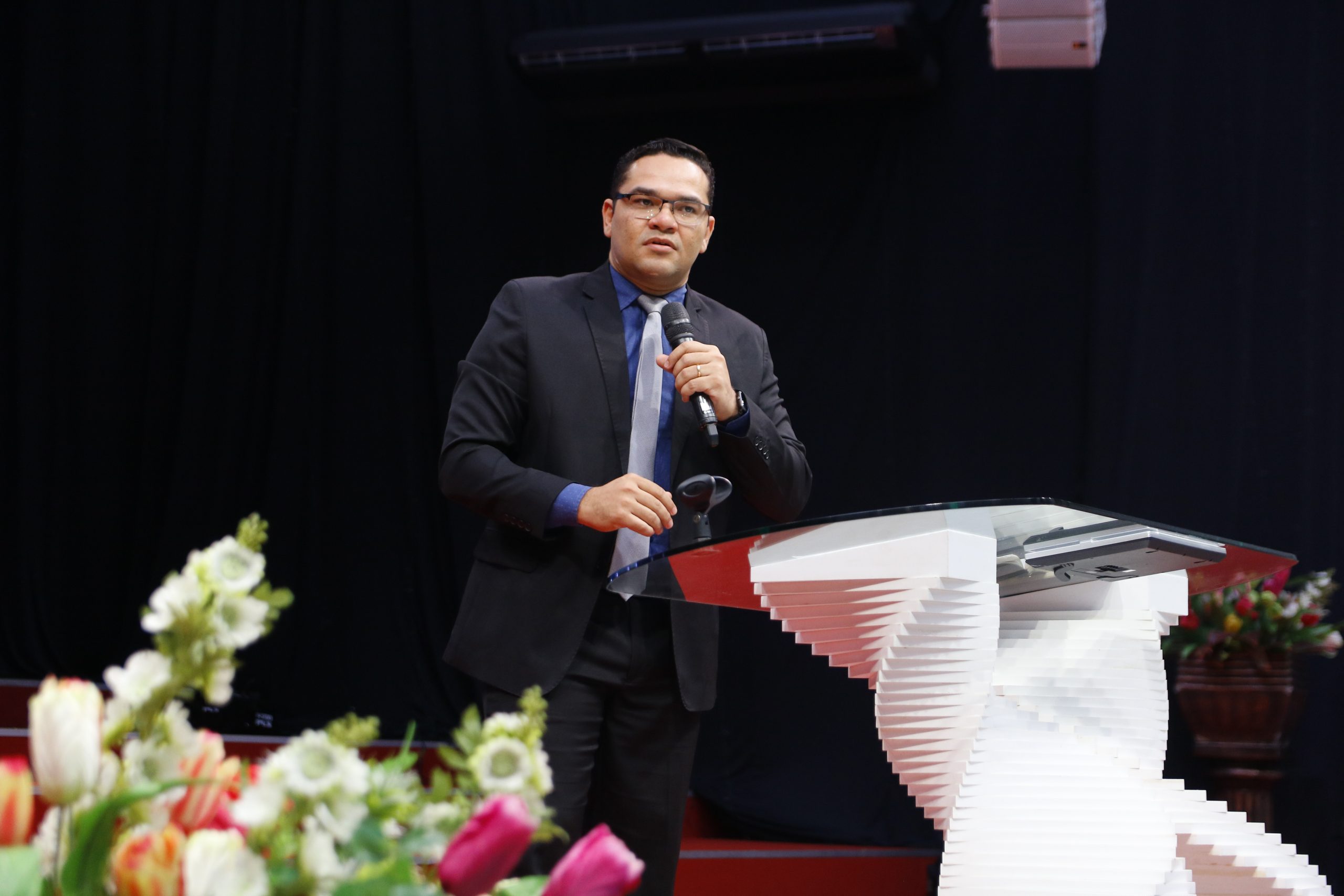 Eu sou a videira verdadeira