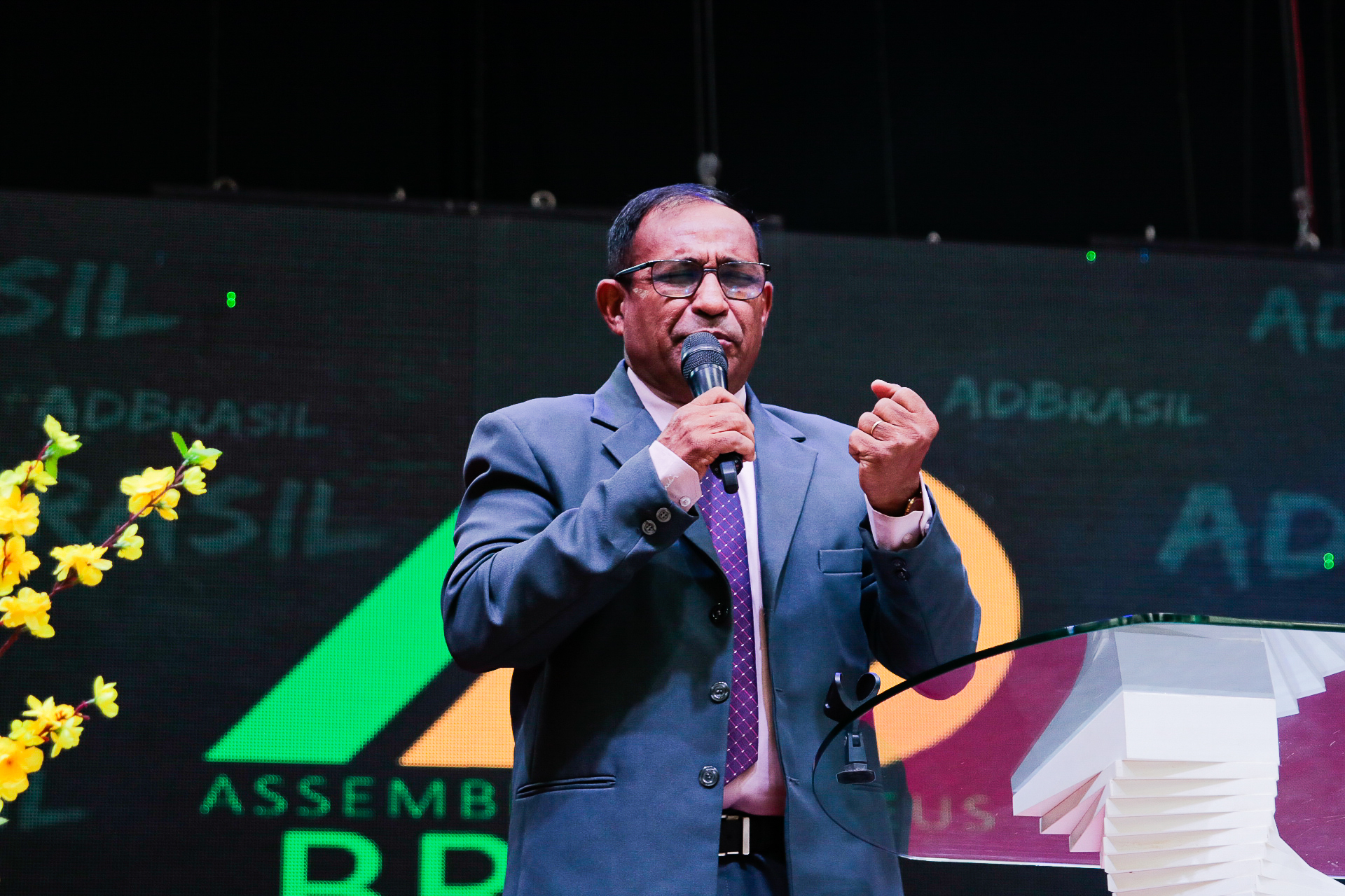 Digno é o Cordeiro de Deus