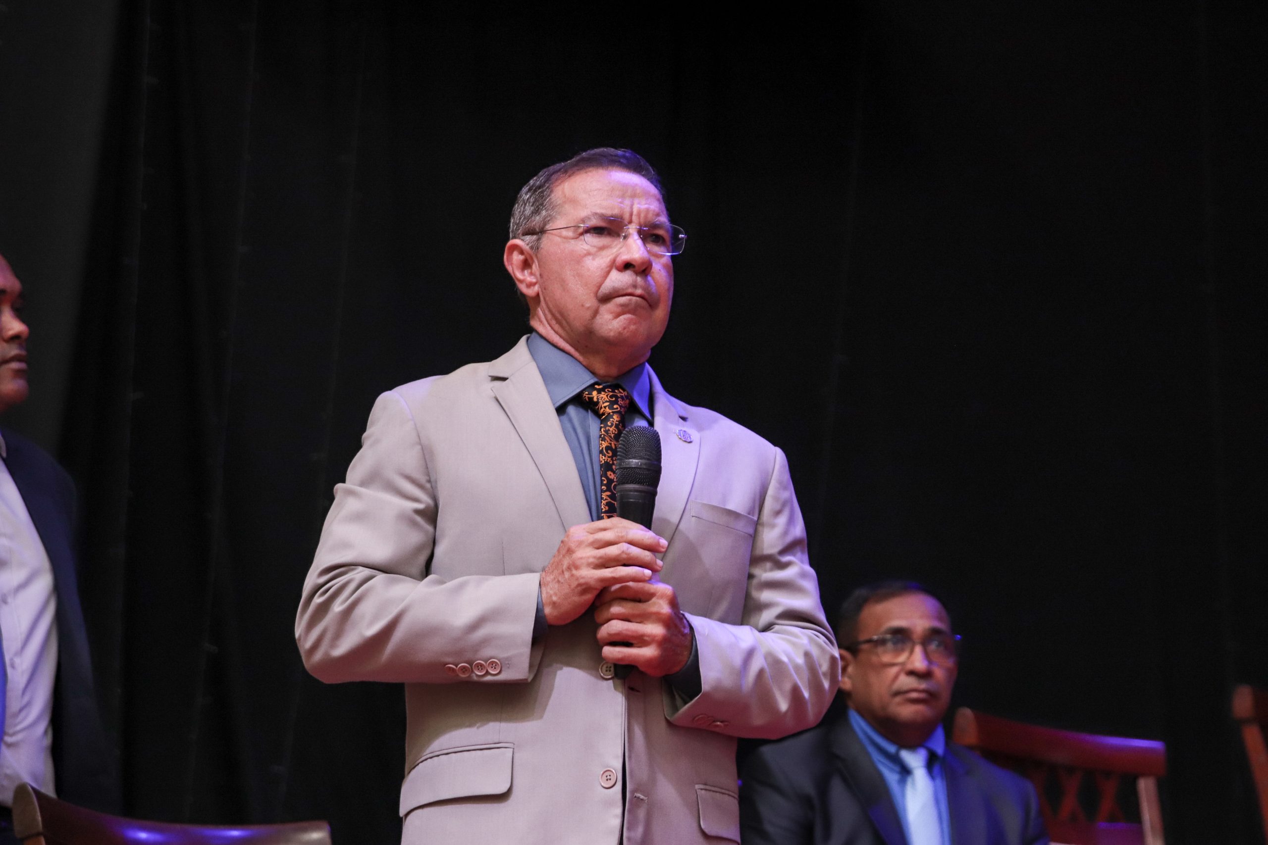 Seja forte no dia da aflição