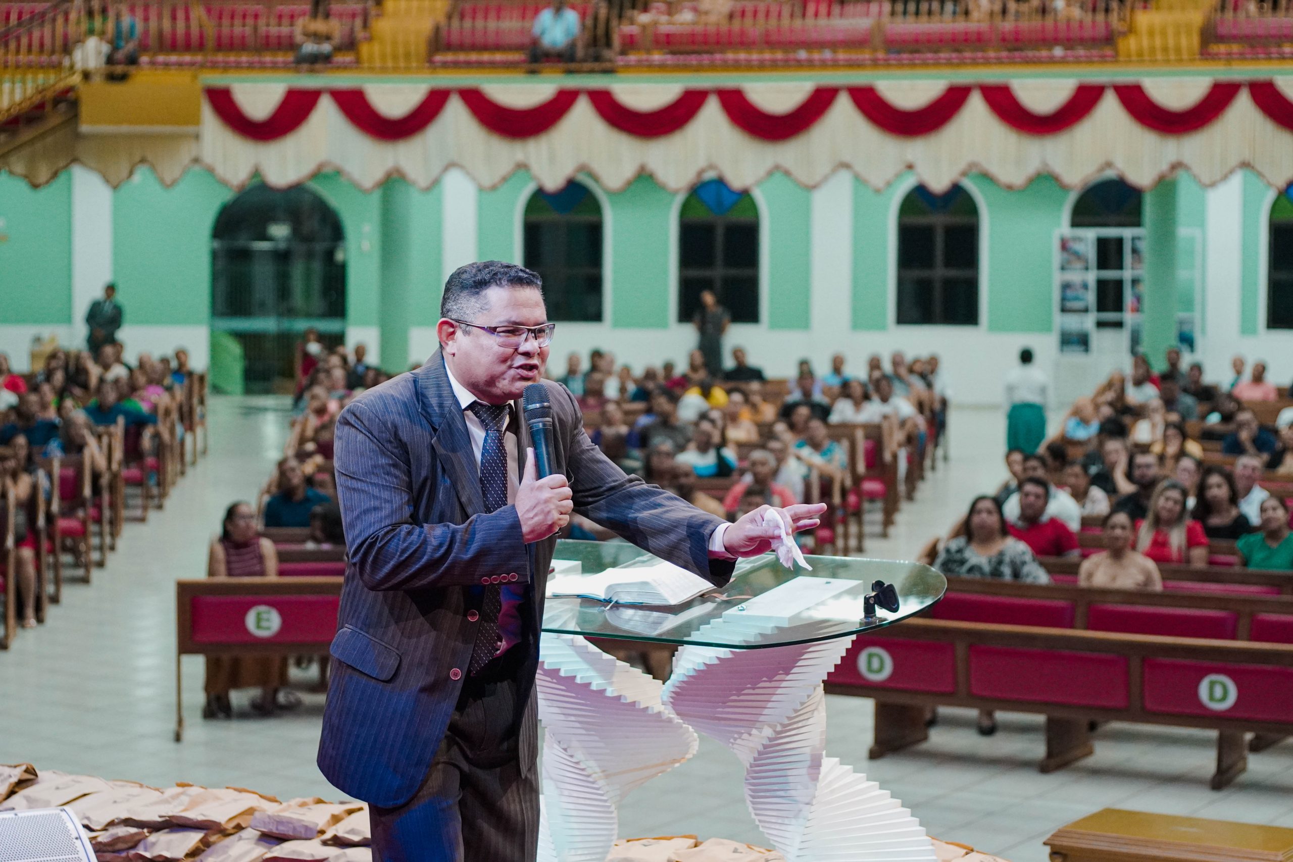 Eis que a mãe do Senhor não está encolhida